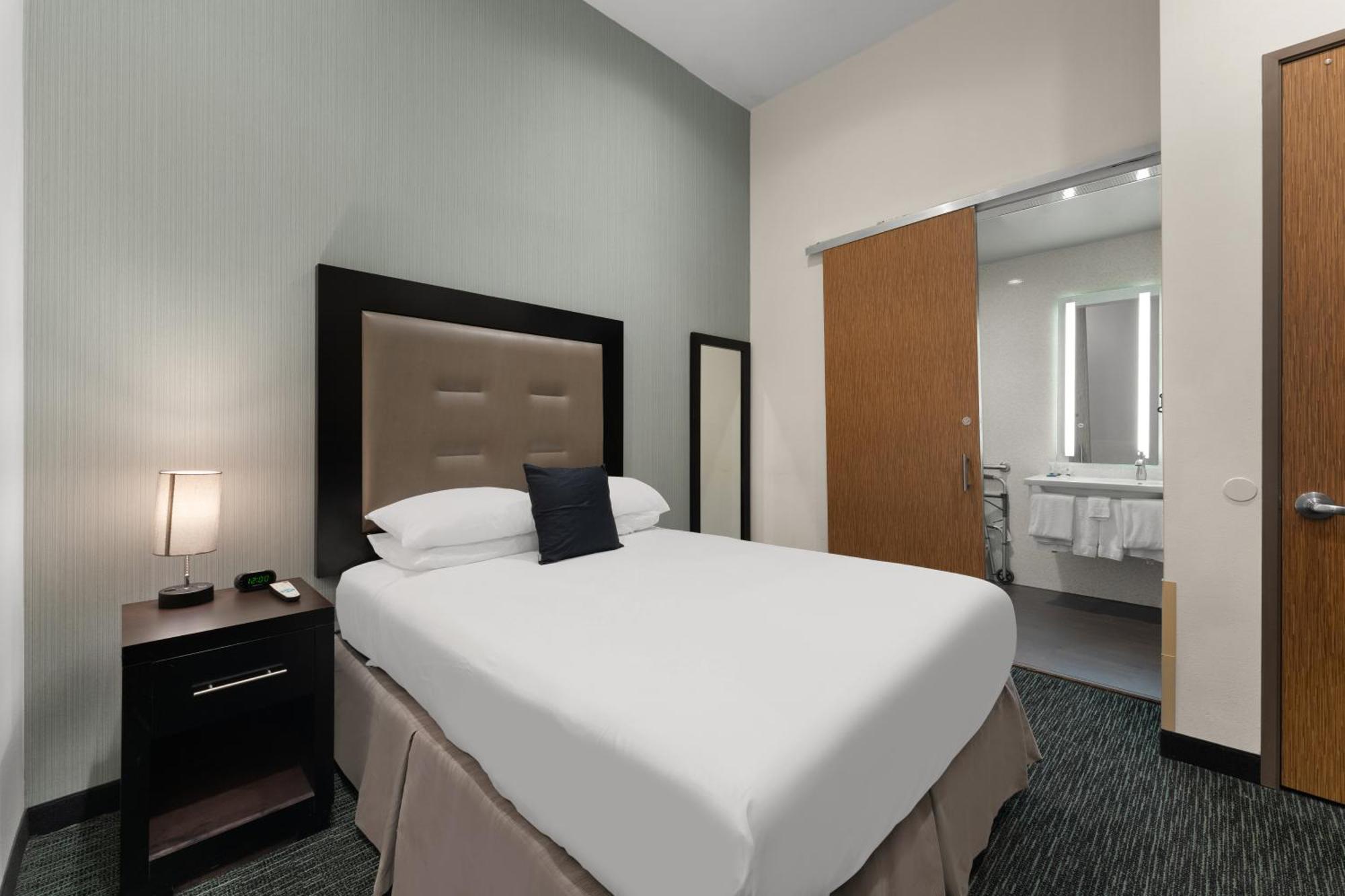Quality Inn Center City Philadelphia Exterior photo